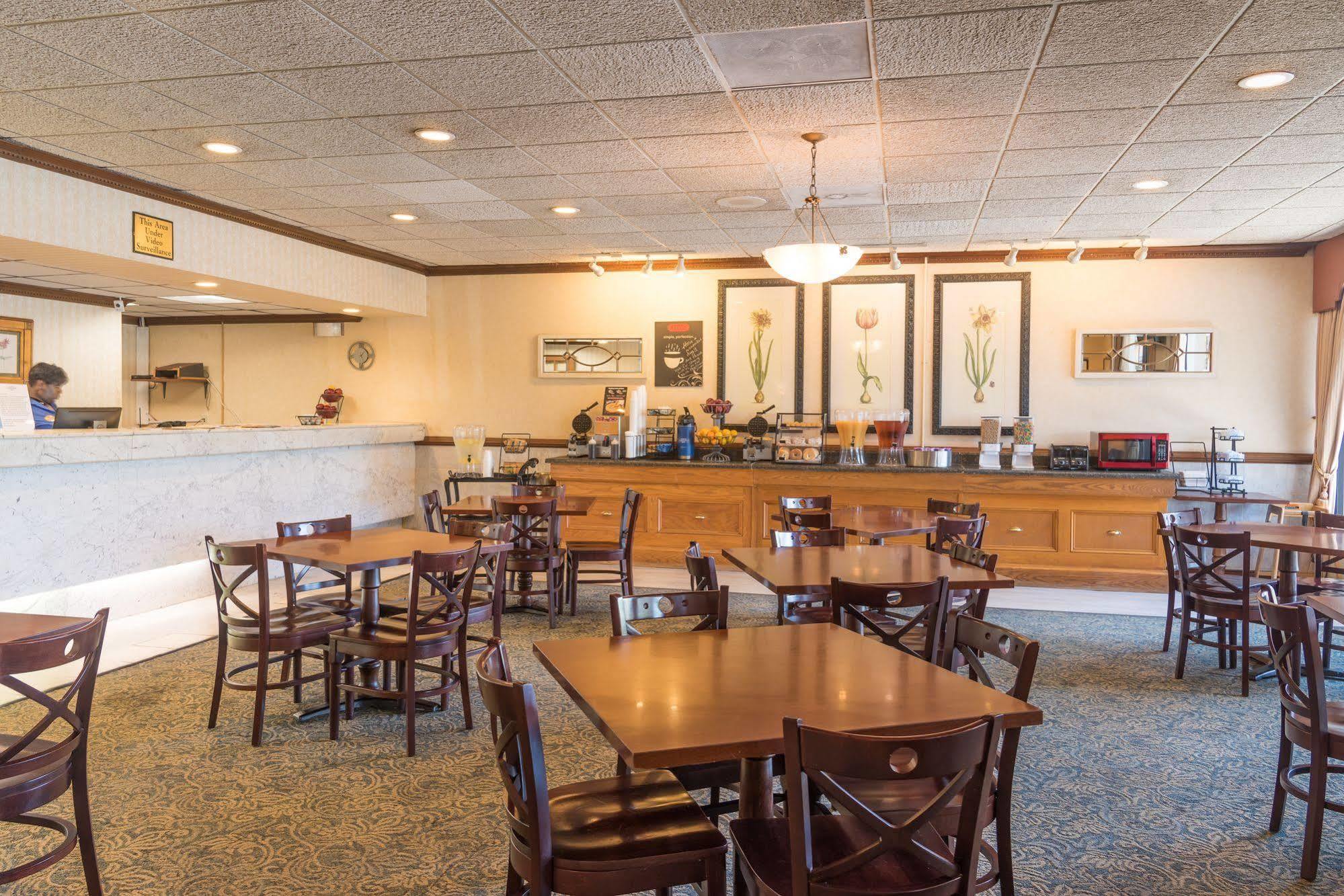 North Charleston Inn Bagian luar foto