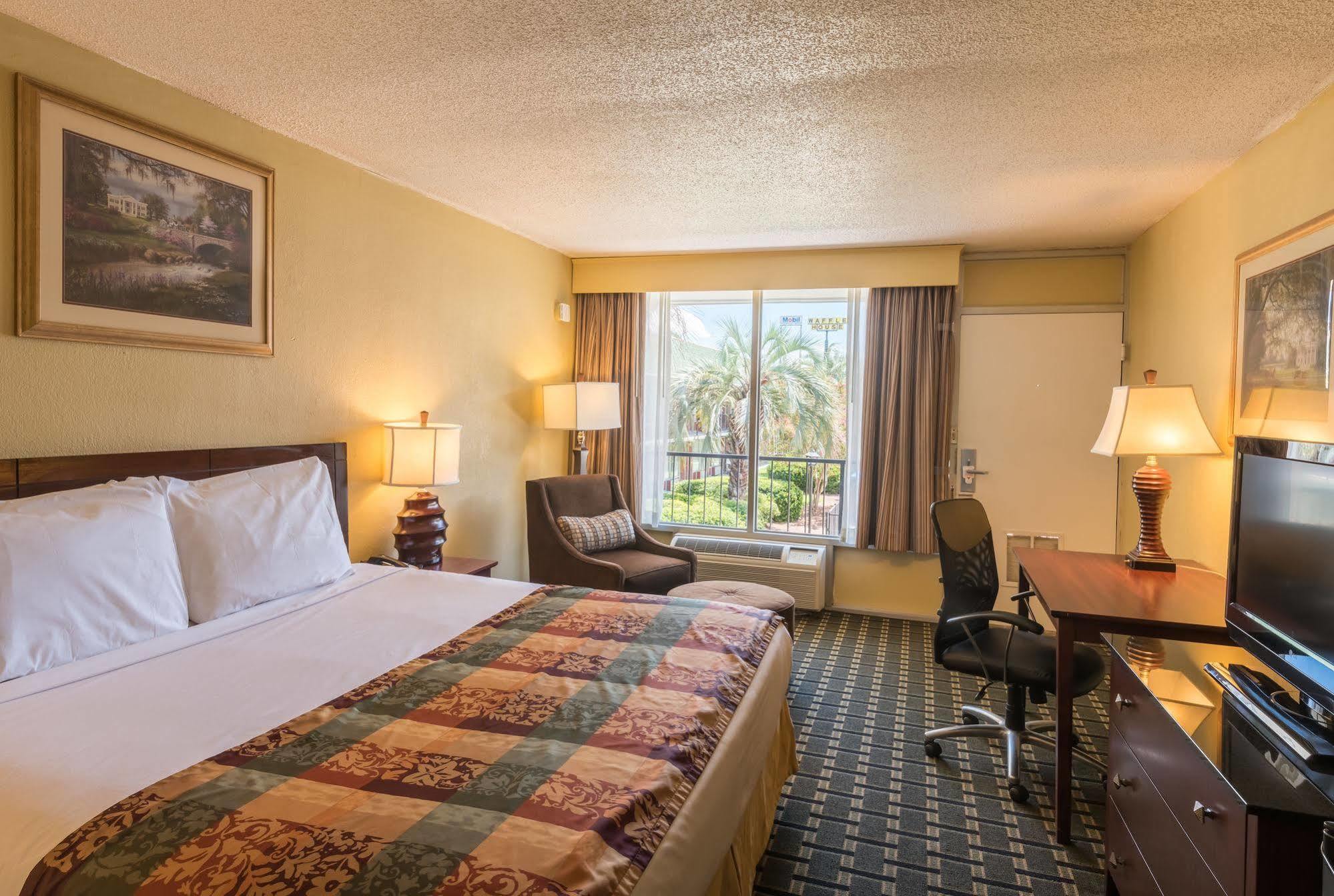 North Charleston Inn Bagian luar foto